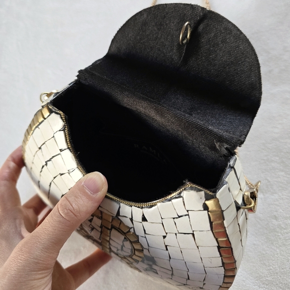 Ramla▪️Porte-Moi Mosaic Clutch Crossbody - Picture 7 of 10